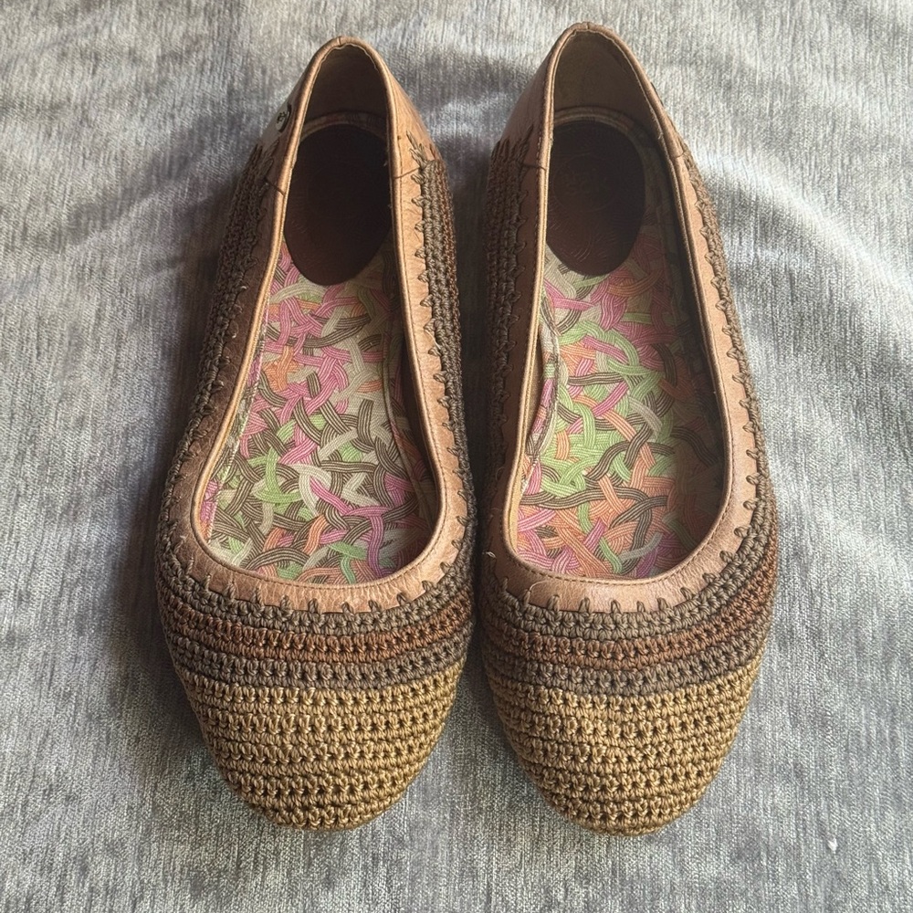 The Sak Women’s Crochet flats beige size 9